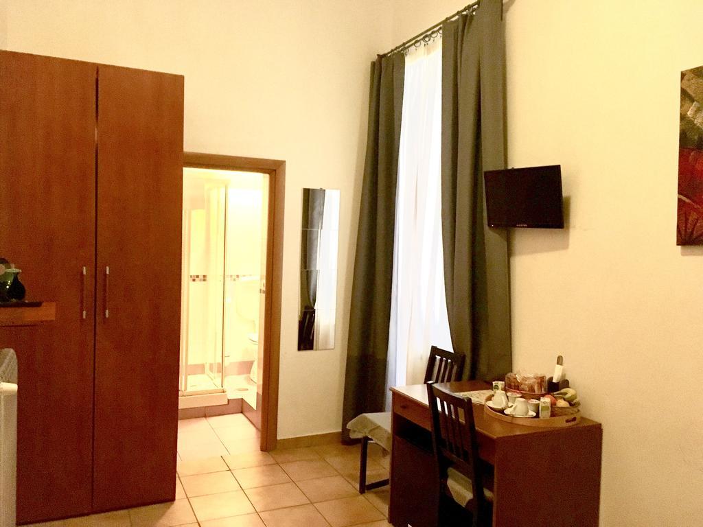 B&B Colosseum Rooms Rome Bagian luar foto