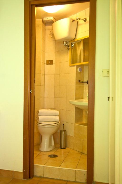 B&B Colosseum Rooms Rome Bagian luar foto