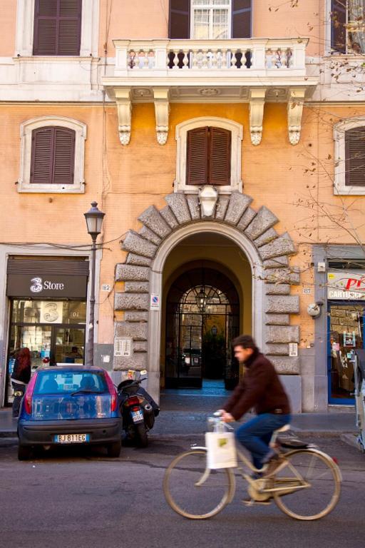 B&B Colosseum Rooms Rome Bagian luar foto